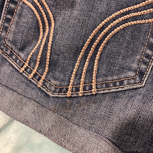 Hollister shorts - Picture 3 of 4